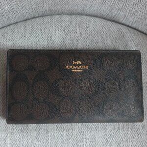 Coach Women's Signature Canvas Slim Zip Wallet